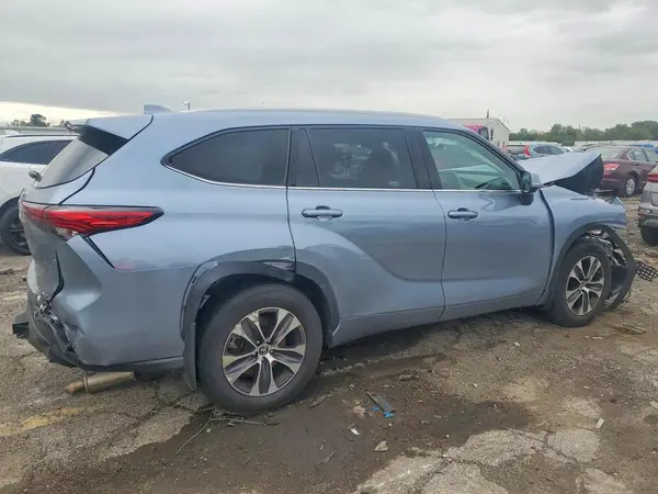 5TDGZRBH3NS186973 — 2022 Toyota Highlander, фото 3 с аукциона Copart, Передняя часть