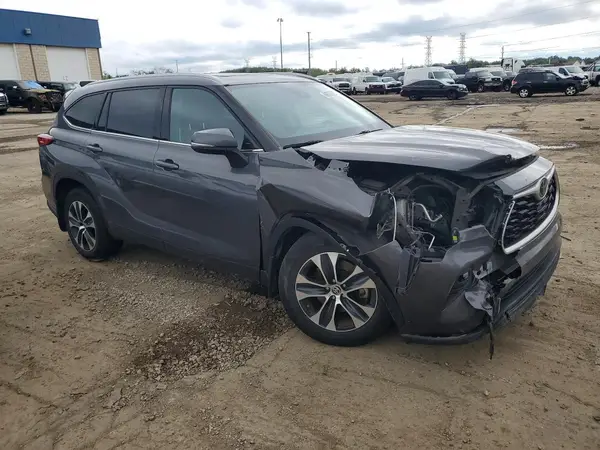 5TDGZRBH7NS581691 — 2022 Toyota Highlander, фото 4 с аукциона Copart, Передняя часть