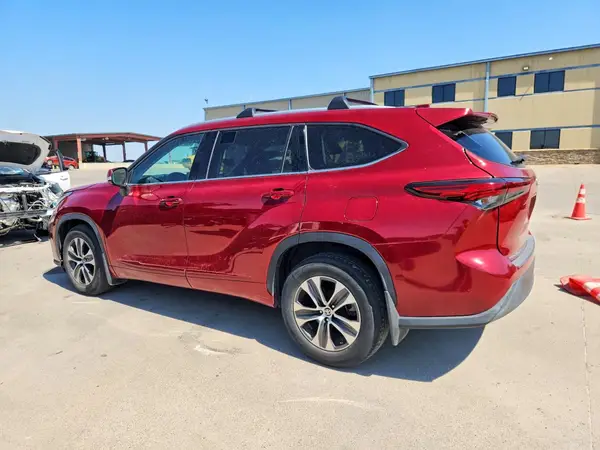 5TDGZRAH8NS093481 — 2022 Toyota Highlander, фото 2 с аукциона Copart 08.10.2026, Мелкие вмятины и царапины