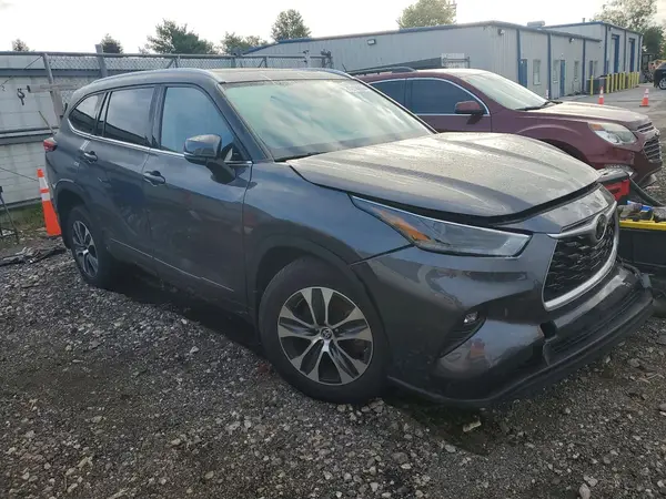 5TDGZRBH7NS240002 — 2022 Toyota Highlander, фото 4 с аукциона Copart, Передняя часть