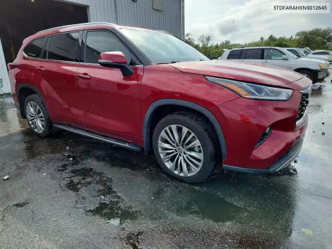 2022 Toyota Highlander Hybrid Platinum VIN 5TDFARAHXNS012645 фото 4