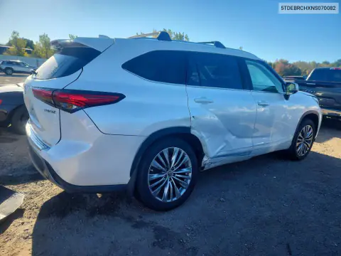 2022 Toyota Highlander Hybrid Platinum VIN 5TDEBRCHXNS070082 фото 3