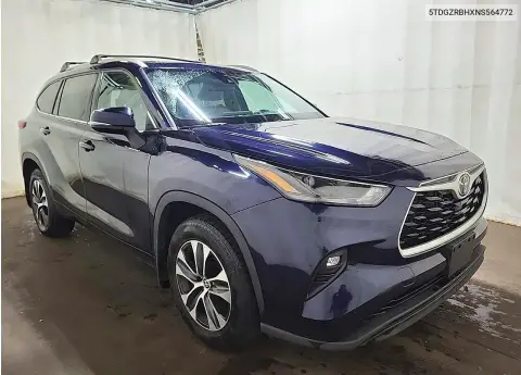 5TDGZRBHXNS564772 — 2022 Toyota Highlander, Мелкие вмятины и царапины, фото до ремонта