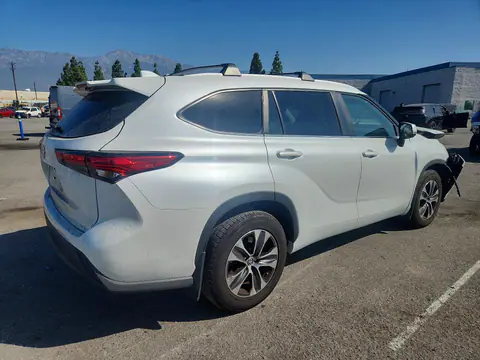 2023 Toyota Highlander VIN 5TDKDRAH6PS020072 фото 3