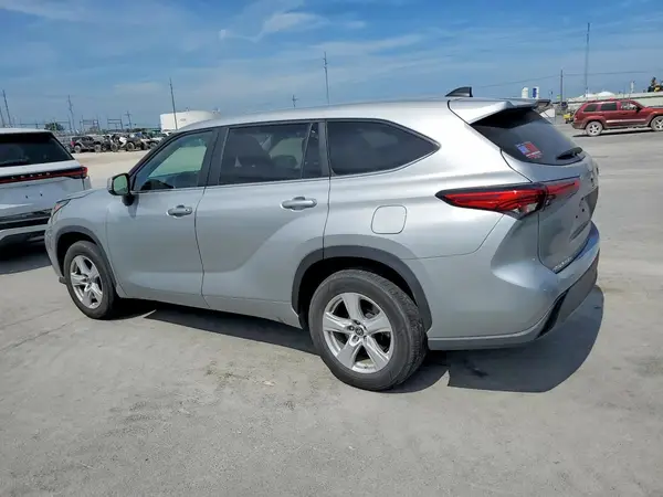 5TDKDRAH0PS012372 — 2023 Toyota Highlander, фото 2 с аукциона Copart, Передняя часть