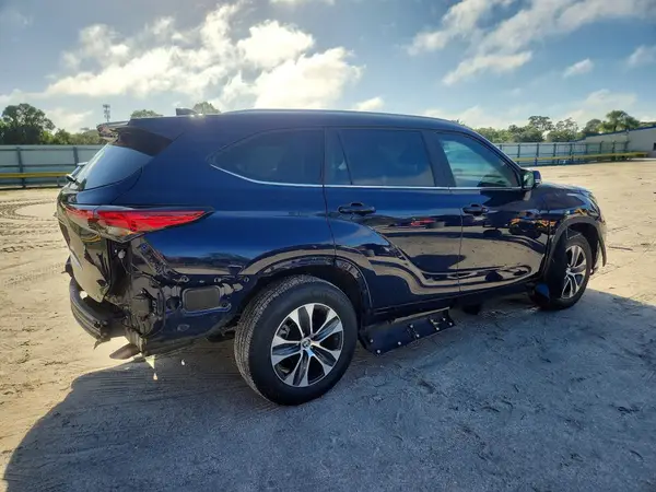 5TDKDRAH7PS004561 — 2023 Toyota Highlander, фото 3 с аукциона Copart 07.10.2026, Передняя часть
