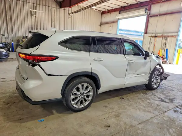5TDKDRAH5PS026770 — 2023 Toyota Highlander, фото 3 с аукциона Copart 07.10.2026, Передняя часть