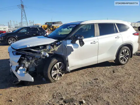 5TDKDRBH9PS005774 — 2023 Toyota Highlander, Передняя часть, фото до ремонта