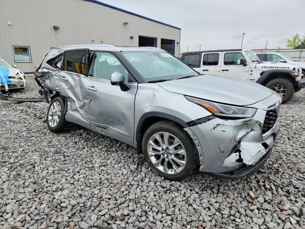 5TDKDRBH8RS563120 — 2024 Toyota Highlander, фото 4 с аукциона Copart 05.10.2026, Боковая часть
