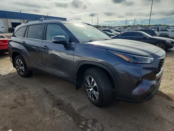 5TDKDRBH8RS556328 — 2024 Toyota Highlander, фото 4 с аукциона Copart, Крыша