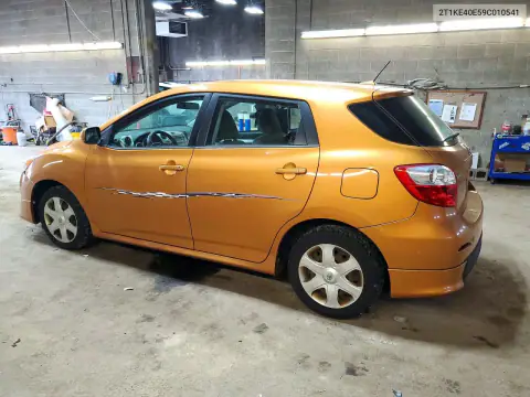 2T1KE40E59C010541 — 2009 Toyota Matrix, фото 2 с аукциона Copart 19.10.2026, Механические повреждения