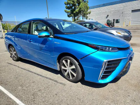 2018 Toyota Mirai VIN JTDBVRBD0JA003880 фото 4