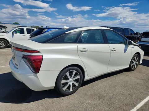 2018 Toyota Mirai VIN JTDBVRBD6JA004614 фото 3