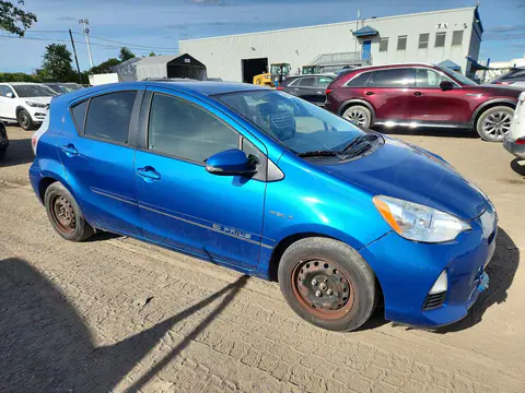 2013 Toyota Prius C One VIN JTDKDTB31D1540883 фото 4