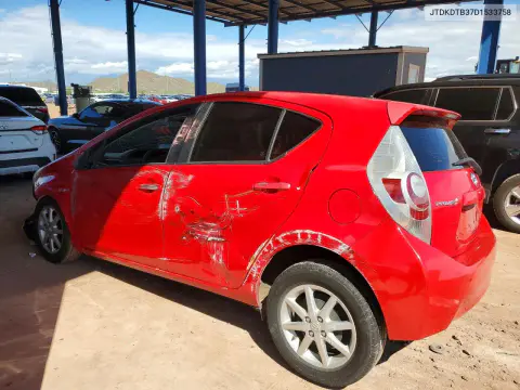 2013 Toyota Prius C Three VIN JTDKDTB37D1533758 фото 2