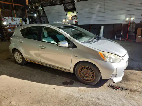 2013 Toyota Prius C One VIN JTDKDTB31D1536624 фото 4