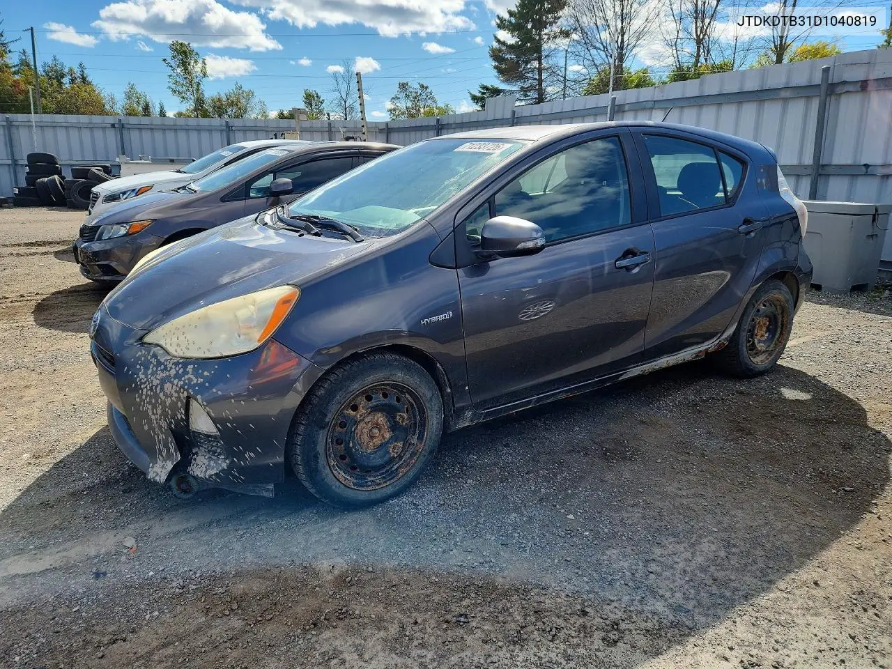 JTDKDTB31D1040819 Toyota Prius C 2013 — повреждение Передняя часть, фото до ремонта