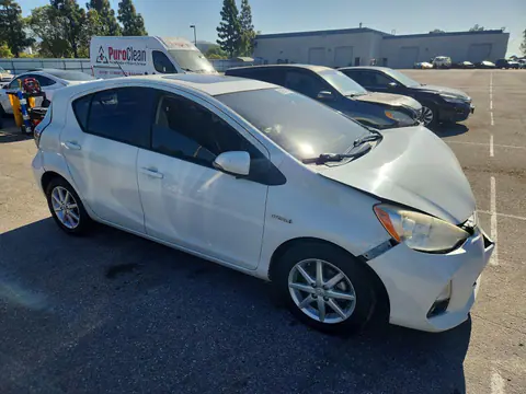 2014 Toyota PRIUS C VIN JTDKDTB32E1064371 фото 4