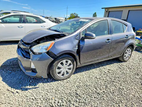JTDKDTB34E1069913 — 2014 Toyota Prius C, Передняя часть (Front End), фото до ремонта