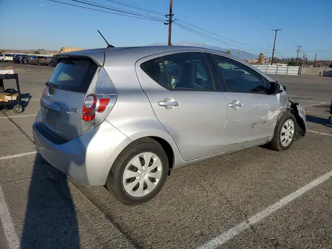 2014 Toyota PRIUS C VIN JTDKDTB32E1069635 фото 3