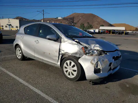 2014 Toyota PRIUS C VIN JTDKDTB32E1069635 фото 4