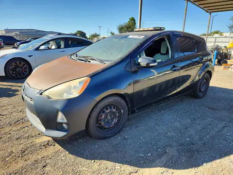 JTDKDTB32E1084460 — 2014 Toyota Prius C, Боковая часть (Side), фото до ремонта