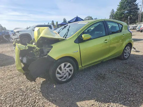 JTDKDTB36F1111984 — 2015 Toyota Prius C, Передняя часть (Front End), фото до ремонта