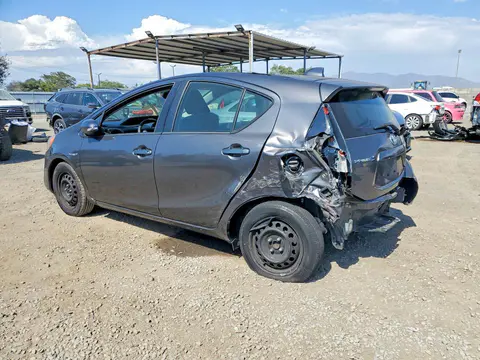 2016 Toyota PRIUS C VIN JTDKDTB31G1135904 фото 2