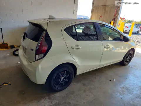 JTDKDTB35G1131290 — 2016 Toyota Prius C, фото 3 с аукциона Copart, Передняя часть
