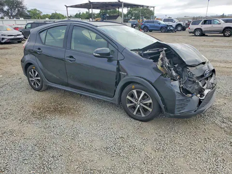 2018 Toyota PRIUS C VIN JTDKDTB34J1605141 фото 4