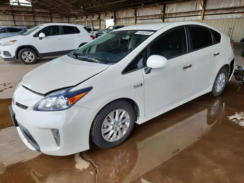JTDKN3DP0F3067188 — 2015 Toyota Prius Plug-IN Hybrid, Передняя часть (Front End), фото до ремонта