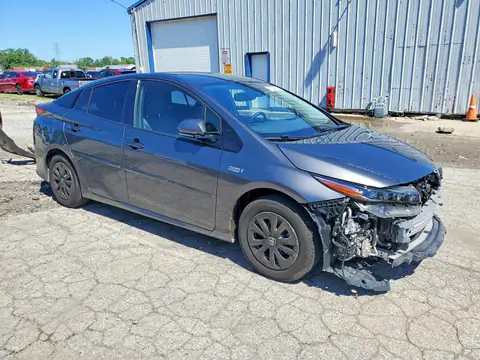 JTDKARFP7H3032517 — 2017 Toyota Prius Prime, фото 4 с аукциона Copart 30.09.2026, Передняя часть