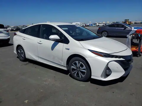 JTDKARFP6H3002392 — 2017 Toyota Prius Prime, фото 4 с аукциона Copart 30.09.2026, Повреждения снизу