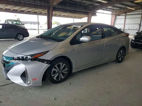 JTDKARFP8H3008596 — 2017 Toyota Prius Prime, Боковая часть (Side), фото до ремонта