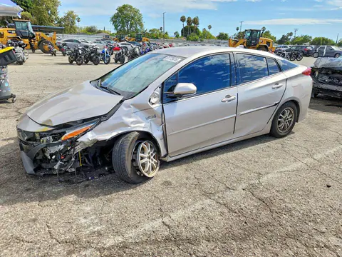 JTDKARFP6L3154181 — 2020 Toyota Prius Prime, Передняя часть (Front End), фото до ремонта