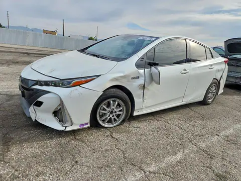 JTDKARFP7L3133503 — 2020 Toyota Prius Prime, Передняя часть (Front End), фото до ремонта