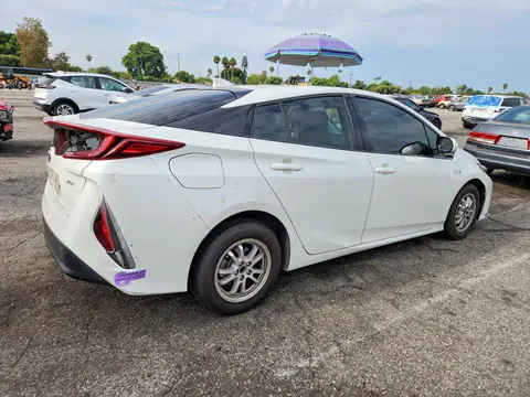 JTDKARFP7L3133503 — 2020 Toyota Prius Prime, фото 3 с аукциона Copart 29.09.2026, Передняя часть