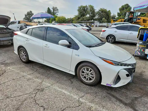 JTDKARFP7L3133503 — 2020 Toyota Prius Prime, фото 4 с аукциона Copart 29.09.2026, Передняя часть