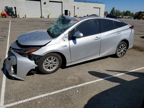 JTDKARFP3L3143235 — 2020 Toyota Prius Prime, Повреждения со всех сторон (All Over), фото до ремонта