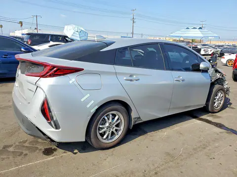 2020 Toyota PRIUS PRIME VIN JTDKARFPXL3147640 фото 3
