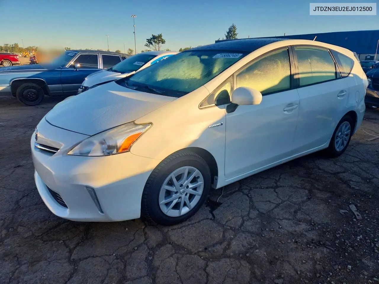 2014 Toyota Prius V Three VIN JTDZN3EU2EJ012500 фото 1