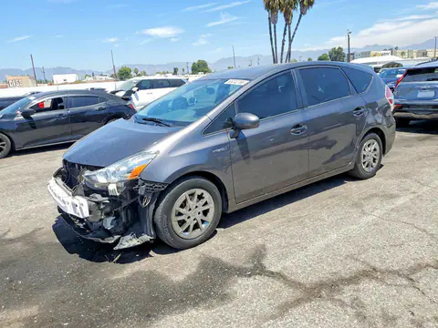 JTDZN3EU5FJ029261 — 2015 Toyota Prius V, Передняя часть (Front End), фото до ремонта