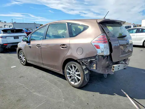 JTDZN3EU3FJ029260 — 2015 Toyota Prius V, фото 2 с аукциона Copart 30.09.2026, Задняя часть