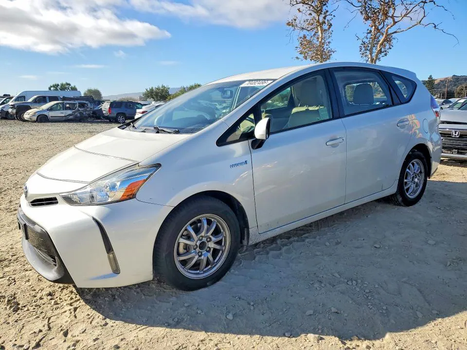 2017 Toyota PRIUS V VIN JTDZN3EU2HJ056534 фото 1