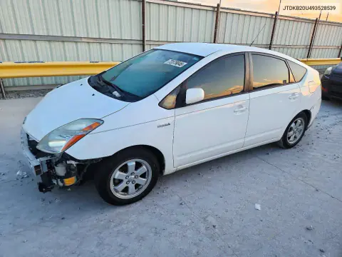 JTDKB20U493528539 — 2009 Toyota Prius, Передняя часть, фото до ремонта