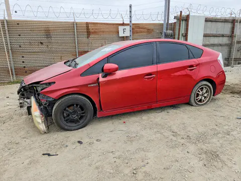 JTDKN3DU5A0009500 — 2010 Toyota Prius, Передняя часть (Front End), фото до ремонта