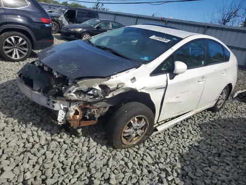 JTDKN3DU4A0147786 — 2010 Toyota Prius, Передняя часть, фото до ремонта