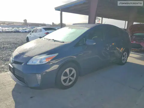 JTDKN3DU7C5526710 — 2012 Toyota Prius, Сторона, фото до ремонта