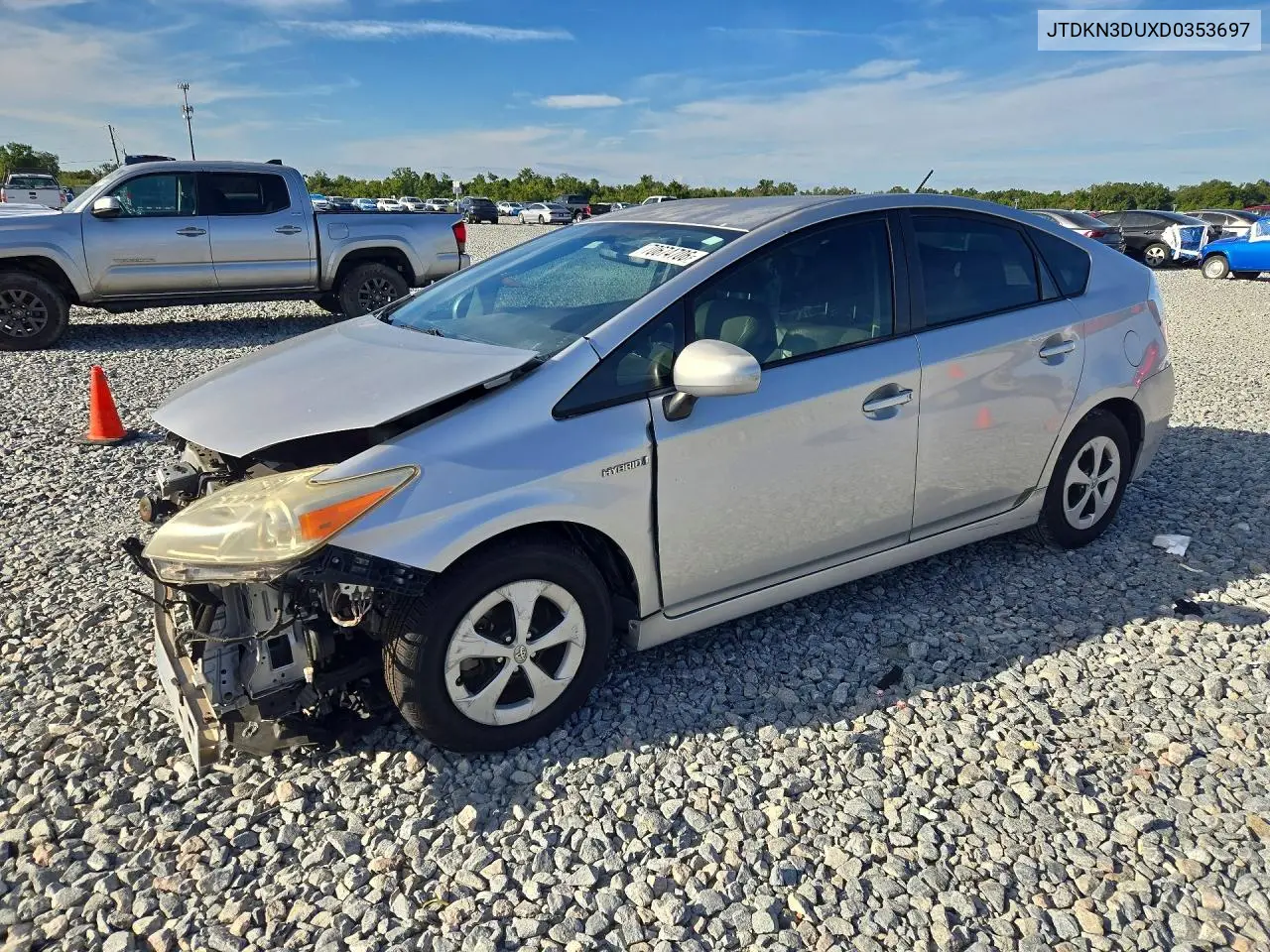 JTDKN3DUXD0353697 Toyota Prius 2013 — повреждение Передняя часть, фото до ремонта