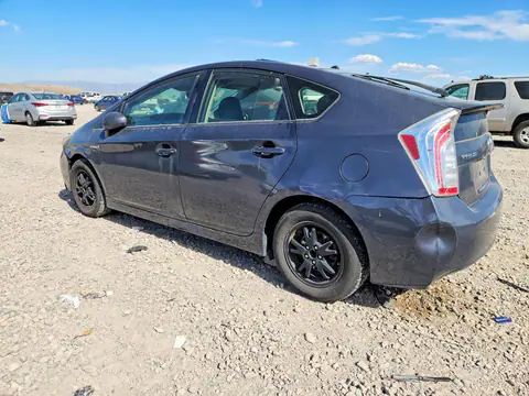 2013 Toyota Prius Two VIN JTDKN3DU1D1690432 фото 2